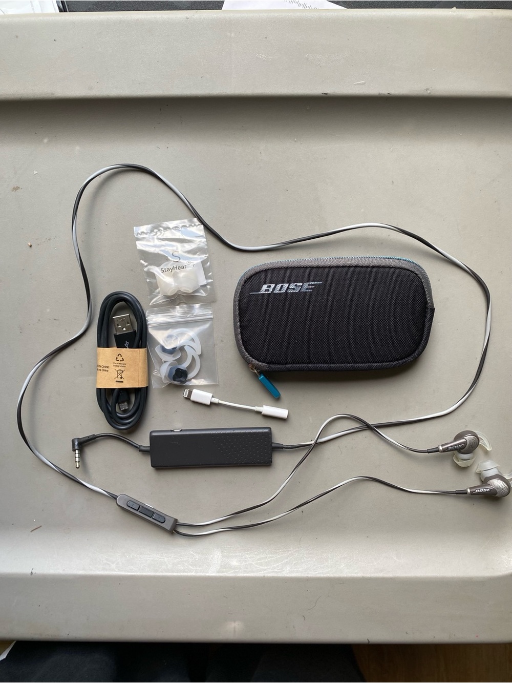Bose QuietComfort 20i Noise Canceling Headphones